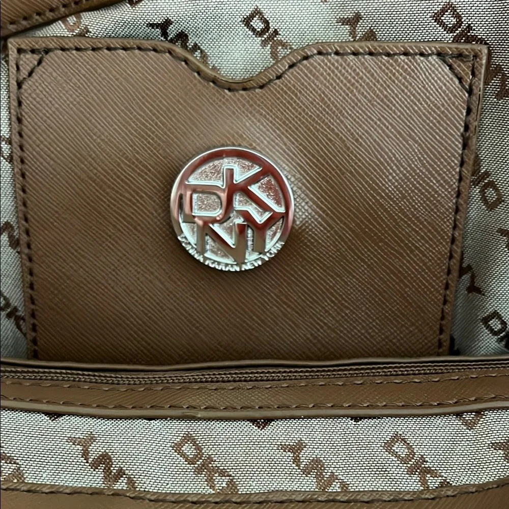 Vibrant Pink & Orange Leather Tote - Picture 8 of 11